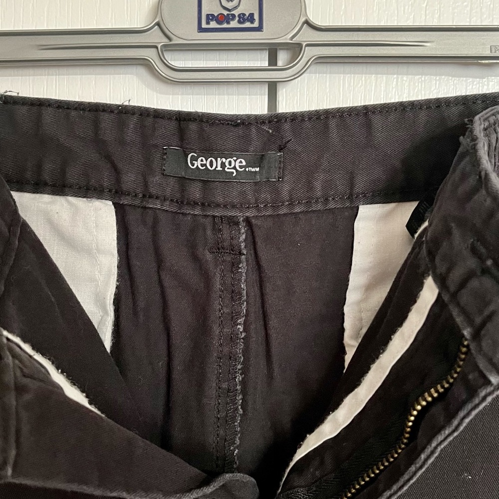 🌼3/$15 George Shorts - Picture 3 of 5